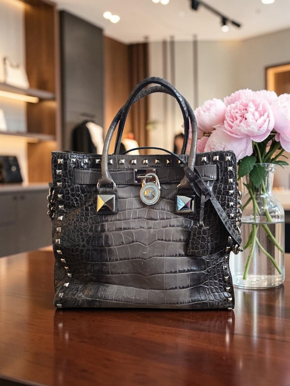 Michael Kors-Leather Shoulder Bag In Ombre Black Croc-Embossed Studded Tote